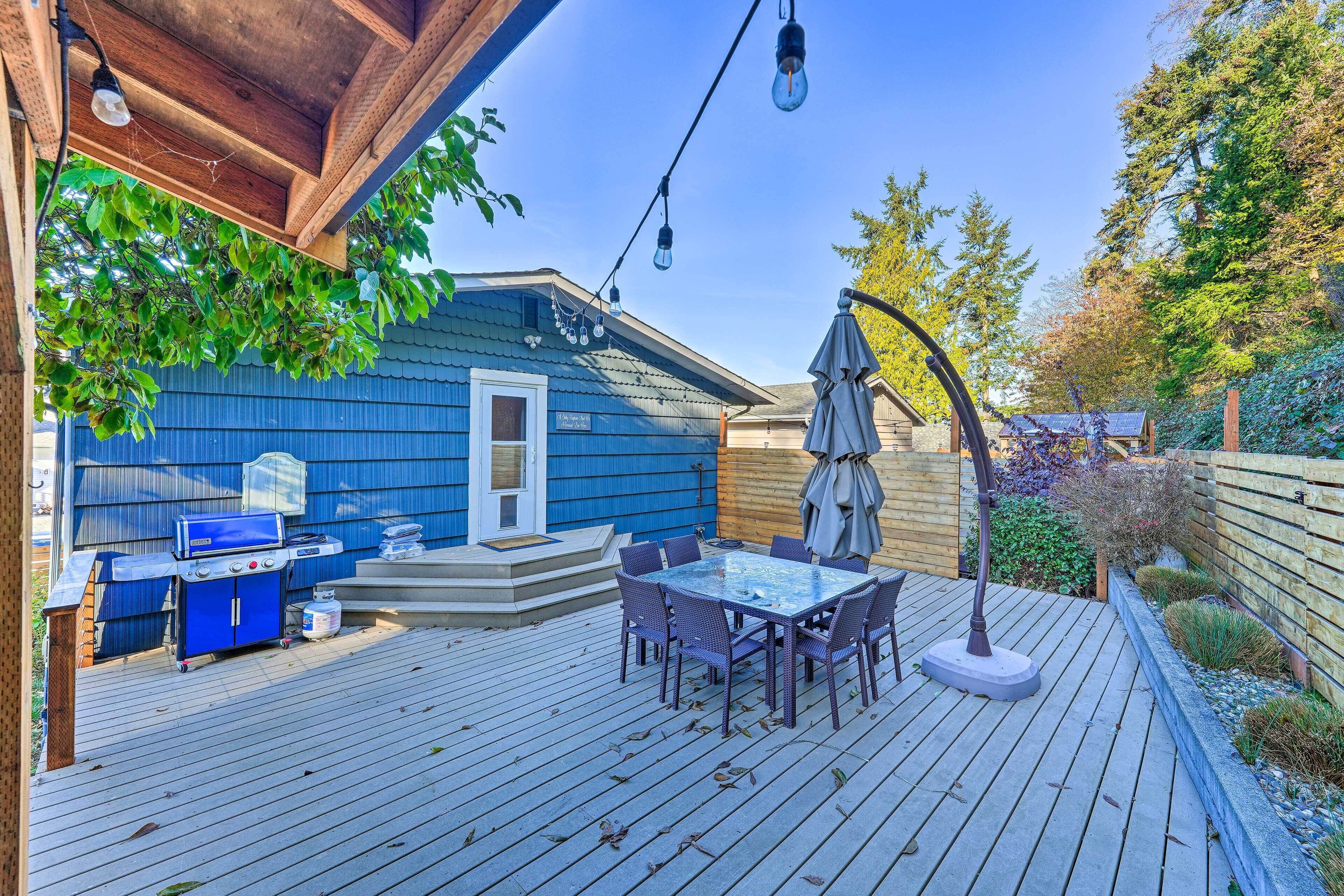 Mckees Beach House w/ Ocean Views, Hot Tub!