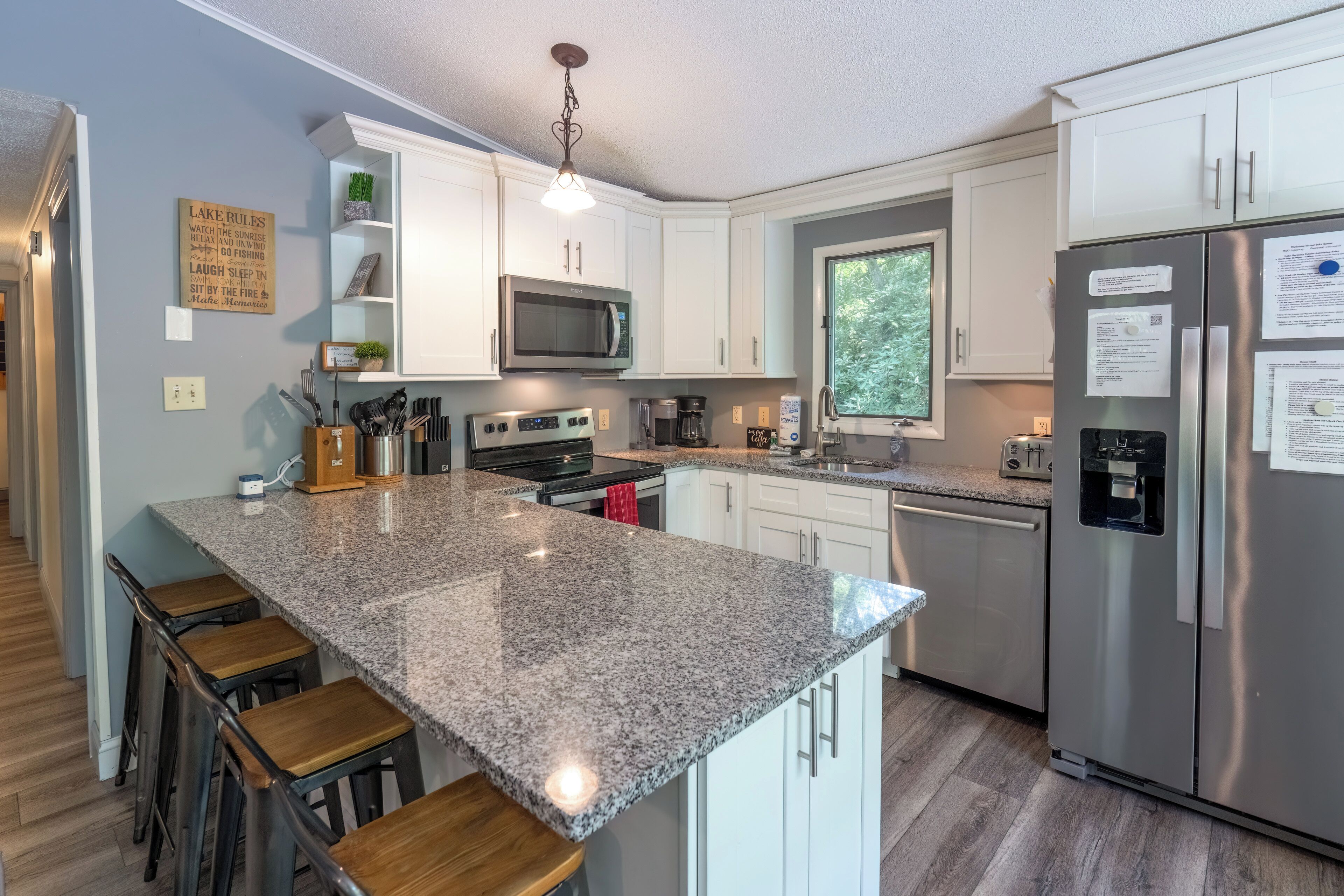 House (5 Bedrooms) | Interior