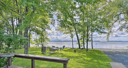 Cozy Lake Champlain Cottage w/ Private Beach!