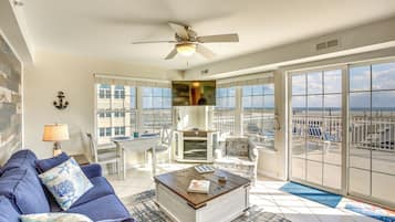 Apartment (2 Bedrooms) | Front of property