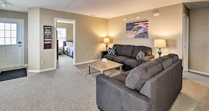 Lafayette House - 7 Mi. to Purdue & Downtown!