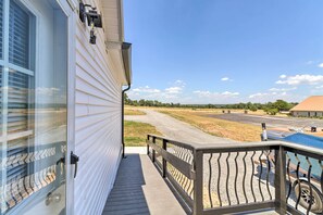 House (4 Bedrooms) | Interior - Lakeview Edgemont Escape w/ Fire Pit + Grill! (Edgemont)