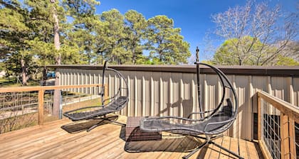 Dock Access + Rooftop Deck: Cabin on Lake Conroe