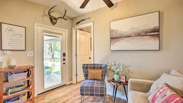House (1 Bedroom) | Interior