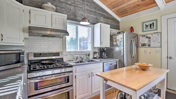 Cottage (3 Bedrooms) | Interior