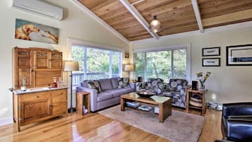Cottage (3 Bedrooms) | Interior