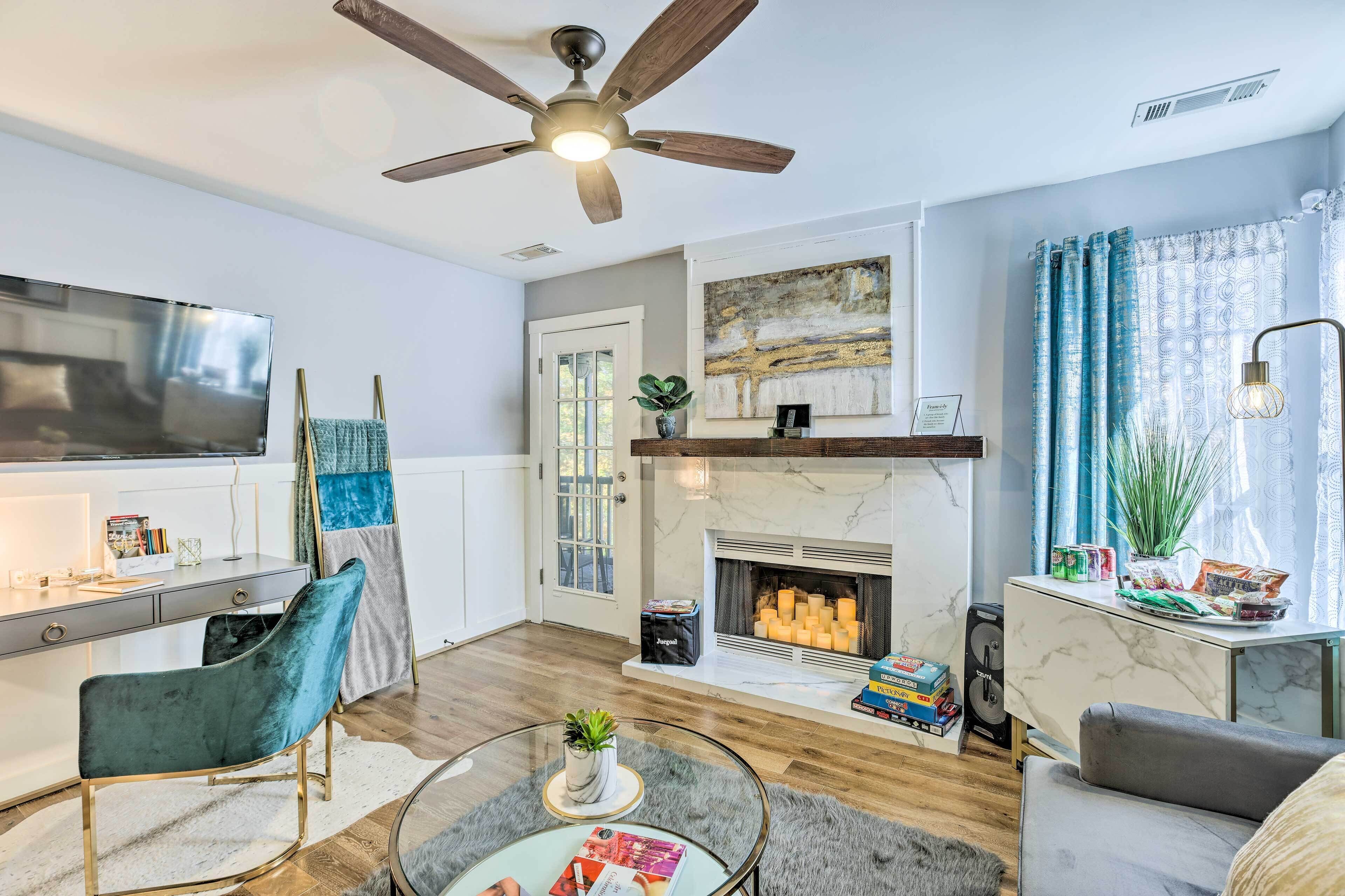 Chic Meadowbrook Condo ~ 12 Mi to Birmingham!