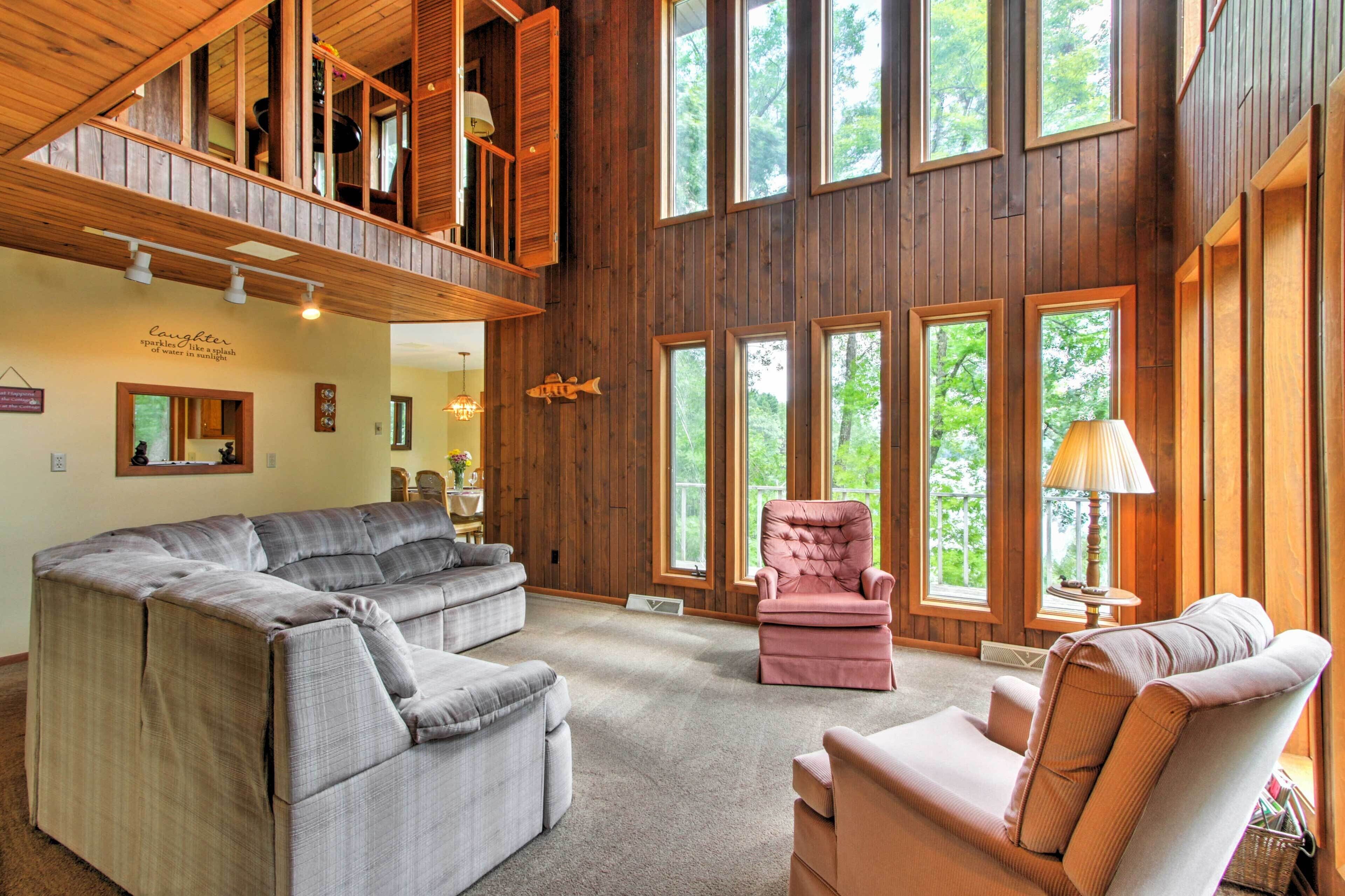 House (5 Bedrooms) | Interior