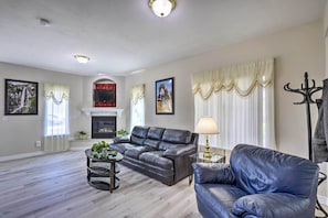 TV, fireplace - Mtn-view Home: Across From Lake + 30 Mi to Skiing! (Saratoga Springs)