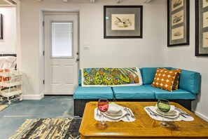 Apartment (0 Bedroom) | Interior