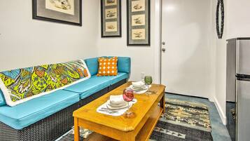 Apartment (0 Bedroom) | Interior