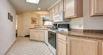 Pigeon Vacation Rental w/ Community Hot Tub!