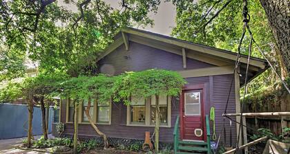 Houston Montrose Home: Walk to Bars & Restaurants!