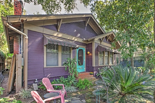 Houston Montrose Home: Walk to Bars & Restaurants!