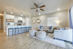 Apartment (3 Bedrooms) | Interior - Resort Pool & Hot Tub: Modern Condo in St George! (St. George)
