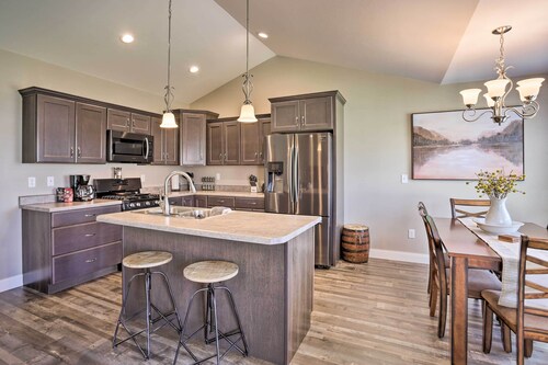 Rapid City Home w/ Patio < 5 Mi to Downtown!