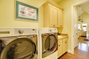 บ้านพัก (3 Bedrooms) | ภายใน