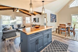 House (3 Bedrooms) | Interior - Peaceful Brevard Mountain Cabin: Hike, Golf & Swim (Brevard)