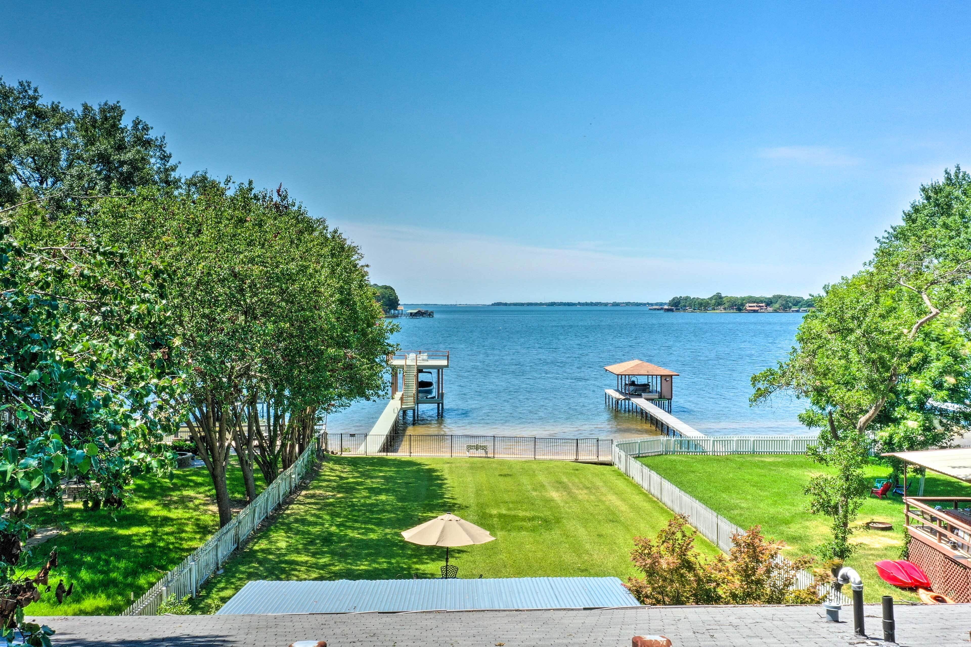 Mabank Home w/ Dock on Cedar Creek Reservoir!