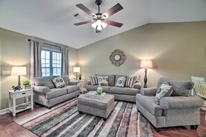 Interior - Quaint Family Home Near Downtown Murray & MSU (Murray)