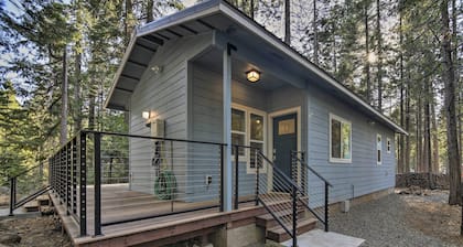 Secluded Butte Meadows Cabin w/ Deck & Grill!