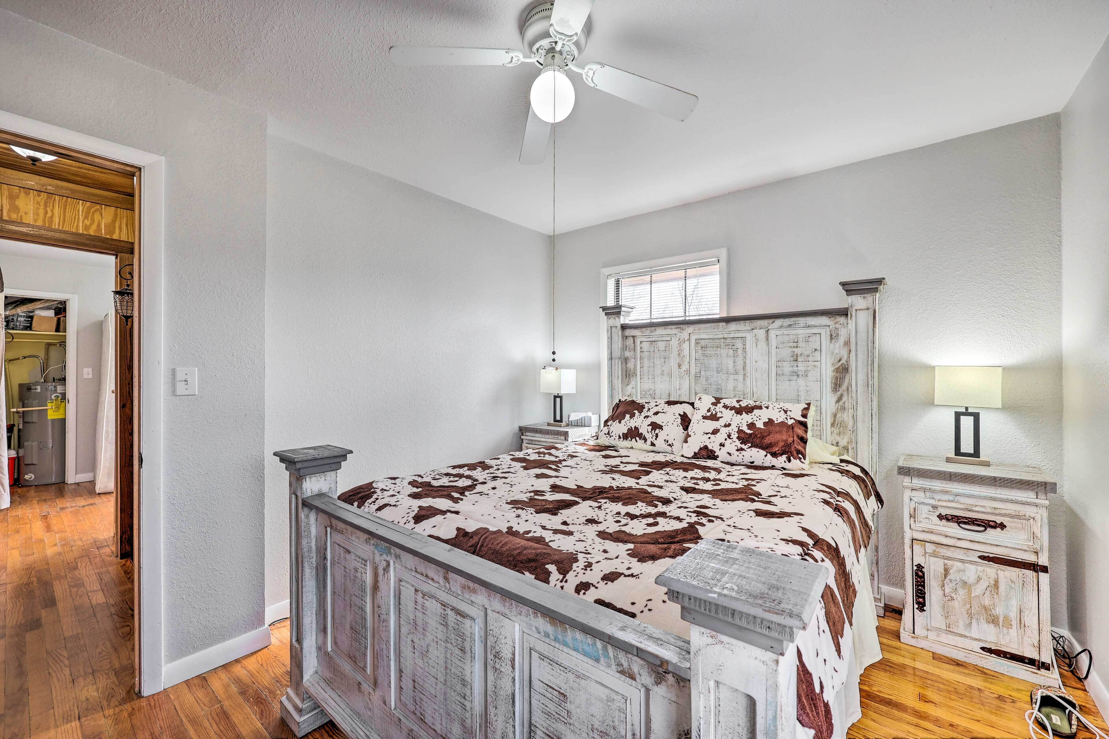 Pet-friendly Cabin Rental Retreat!