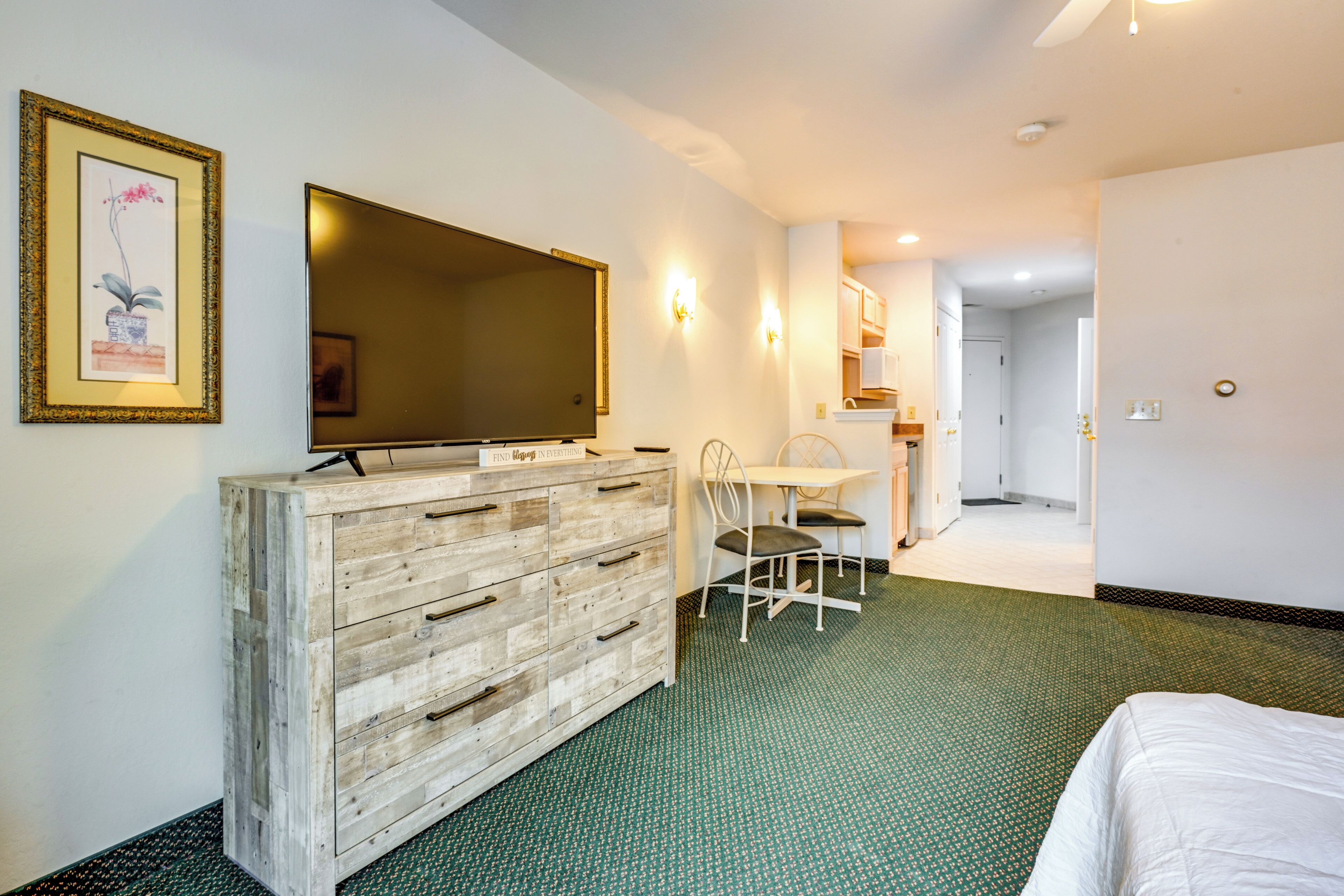 Apartment (0 Bedroom) | Interior