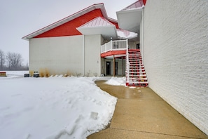 Apartment (0 Bedroom) | Interior - Pigeon Studio, Close to Saginaw Bay Waterfront! (Pigeon)