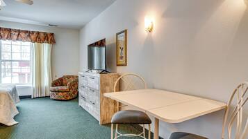 Apartment (0 Bedroom) | Interior