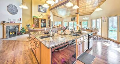 Serene Monument Sanctuary w/ Patio & Fire Pit!