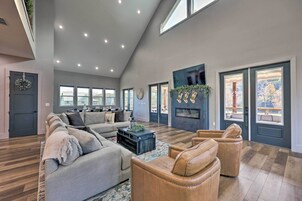 Casa (Multiple Bedrooms) | Parte interna