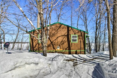 Secluded Remer Cabin w/ Lake Access!