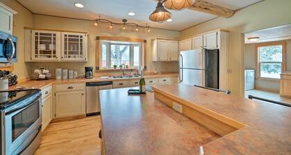 'the Farmstead' on 10 Acres w/ Mountain Views!