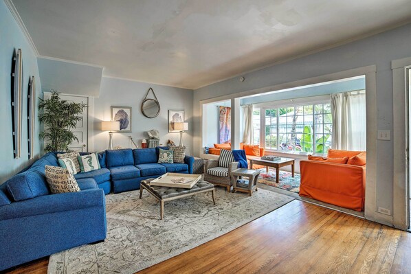 Apartment (3 Bedrooms) | Interior - Steps to Avalon Bay: Sunny Catalina Island Home! (Avalon)