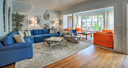 Steps to Avalon Bay: Sunny Catalina Island Home!