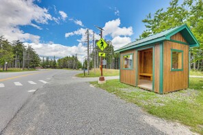 Interior - Walk to Slopes: Snowshoe Condo w/ Sunroom (Snowshoe)