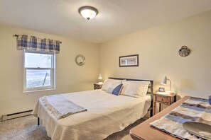 House (3 Bedrooms) | Interior - Rapid City Vacation Home w/ Wraparound Deck! (Rapid City)