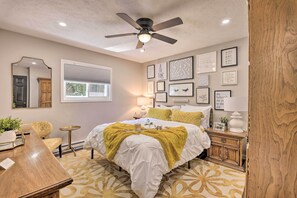 House (3 Bedrooms) | Interior - Fire Pit + Furnished Deck: Serene Tobyhanna Escape (Tobyhanna)