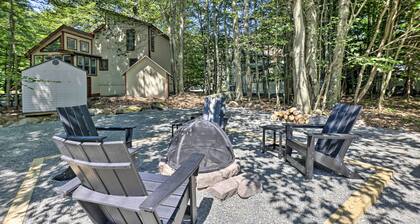 Fire Pit + Furnished Deck: Serene Tobyhanna Escape