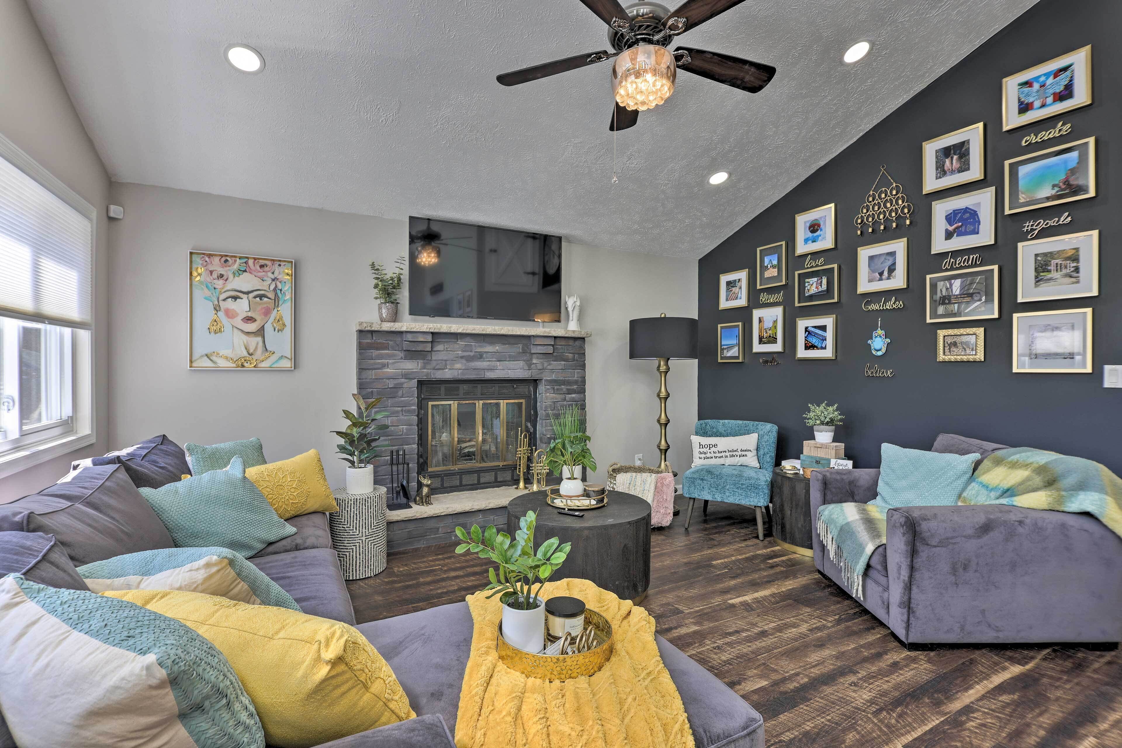 Tobyhanna Escape w/ Fire Pit + Lake Access!