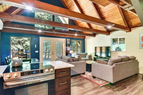 Rustic Cougar Cabin w/ Wood-burning Fire Pit!