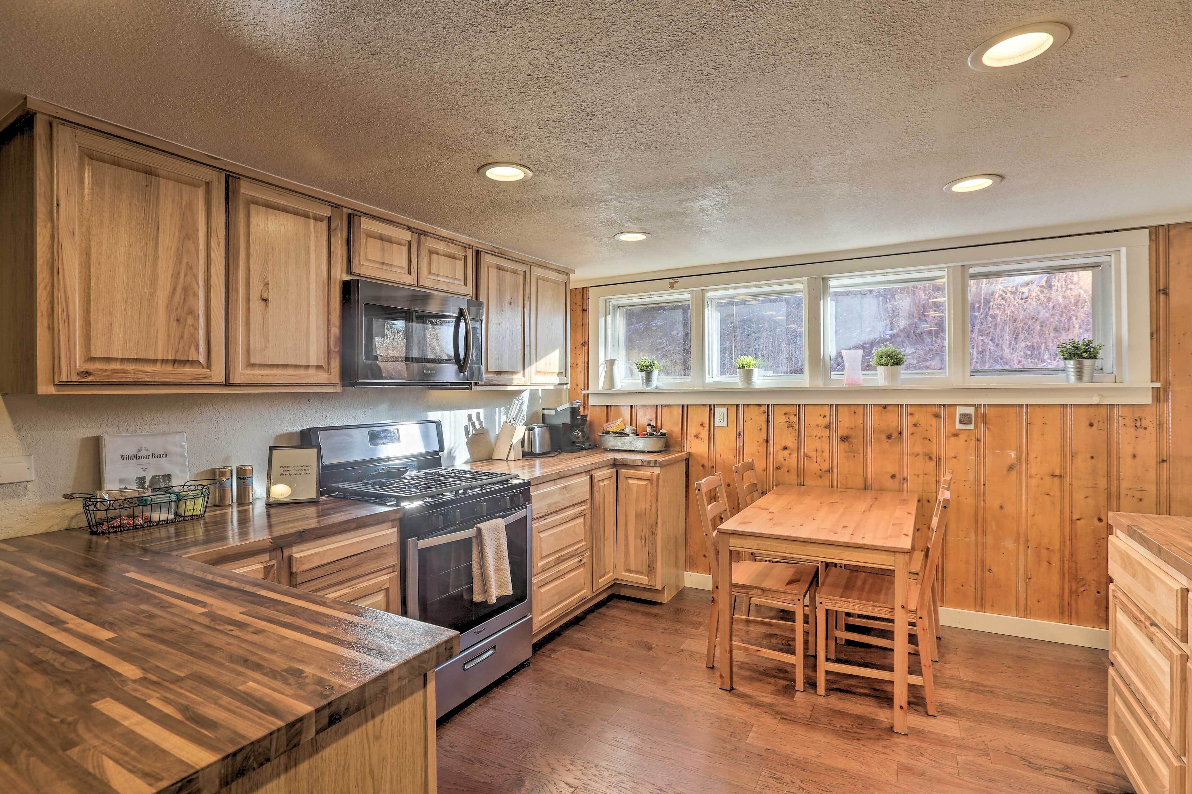 House (3 Bedrooms) | Interior