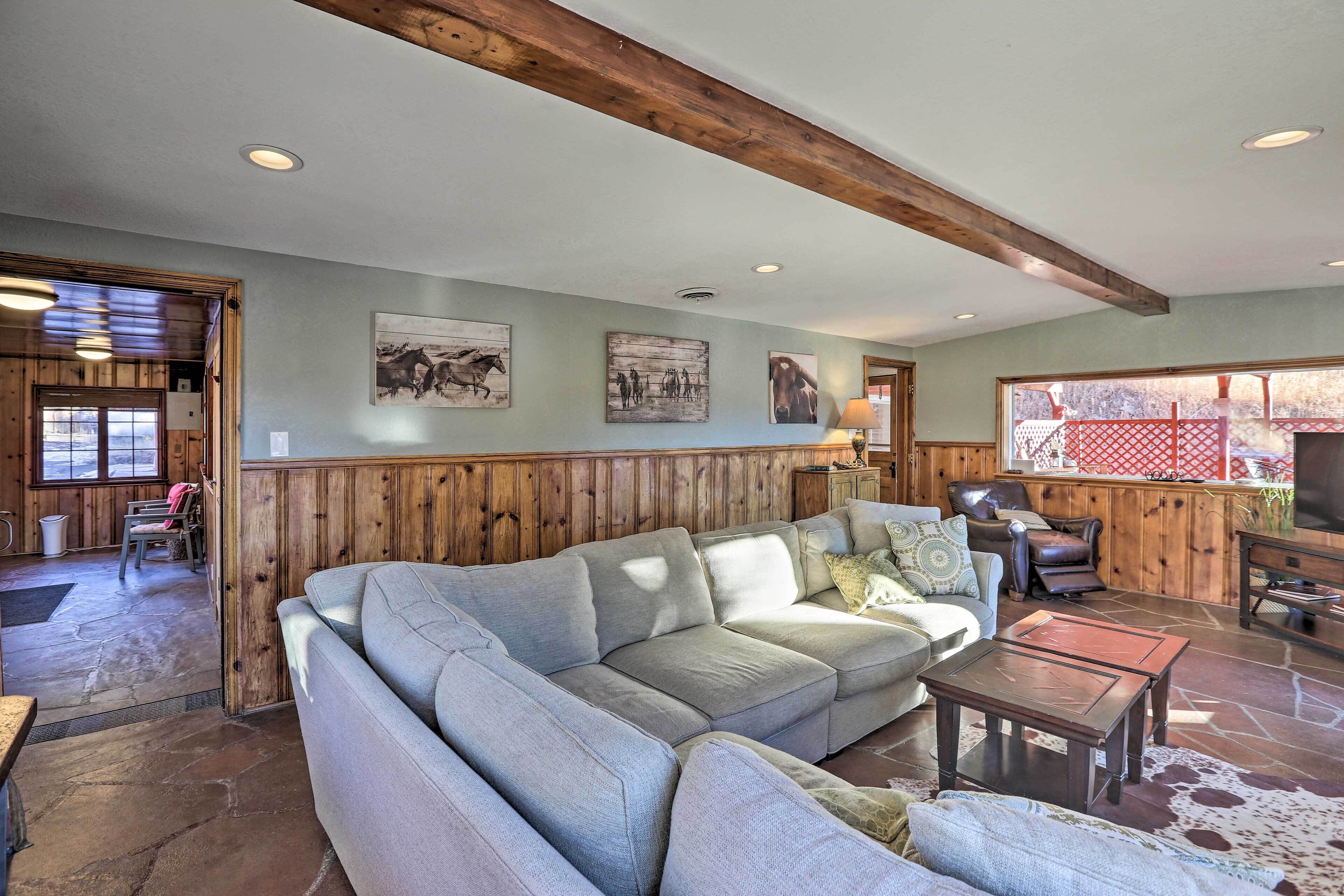 House (3 Bedrooms) | Interior