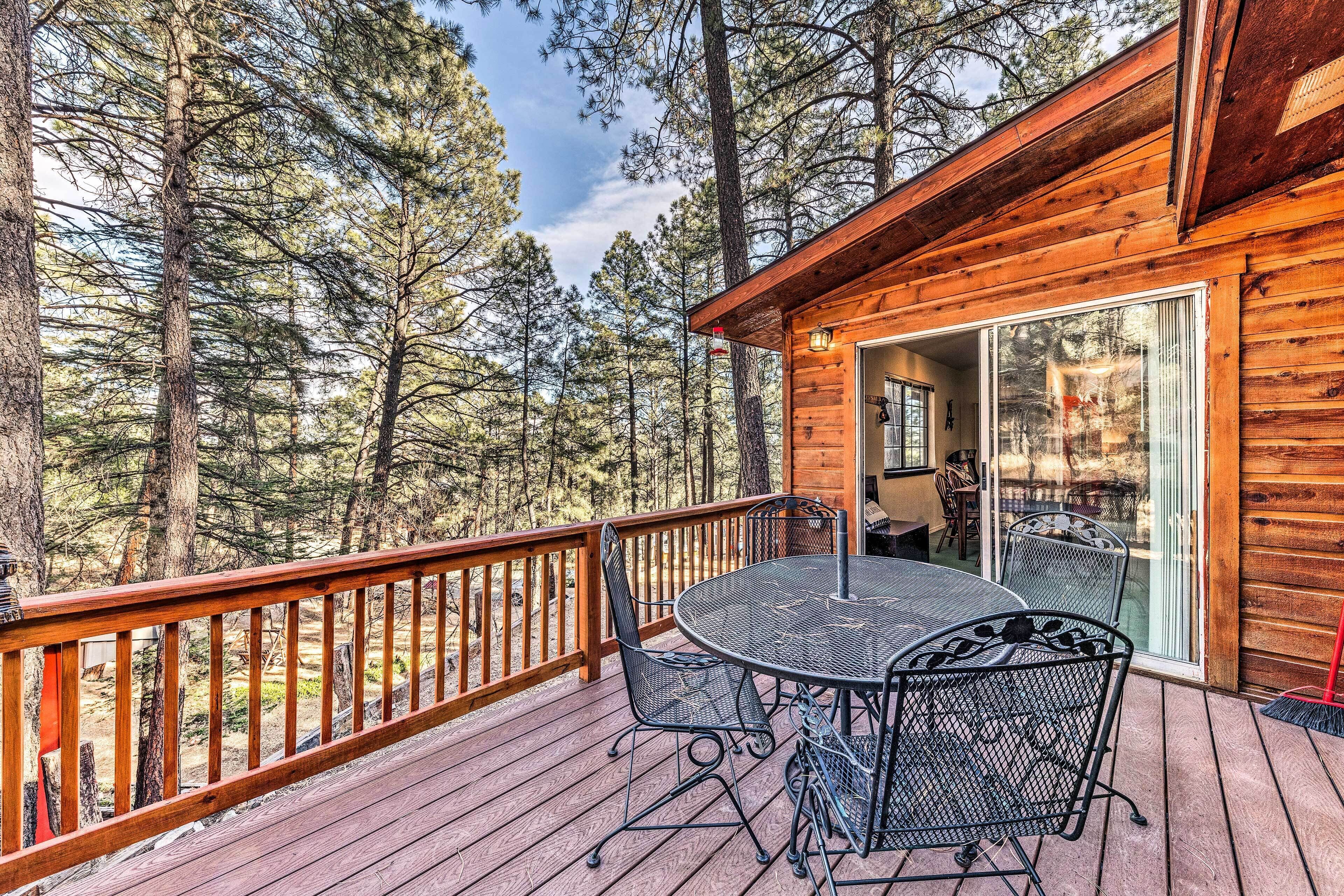 Ruidoso Alpine Retreat - 1 Mi to the Main Street!