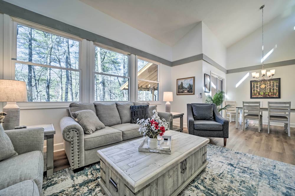Sapphire Home w/ Grill & Pool Access - Cashiers, NC
