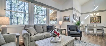 Sapphire Home w/ Grill & Pool Access