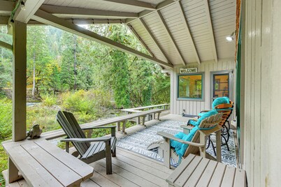 Mckenzie Bridge Cabin: River & Hiking Access!