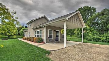 House (3 Bedrooms) | Front of property