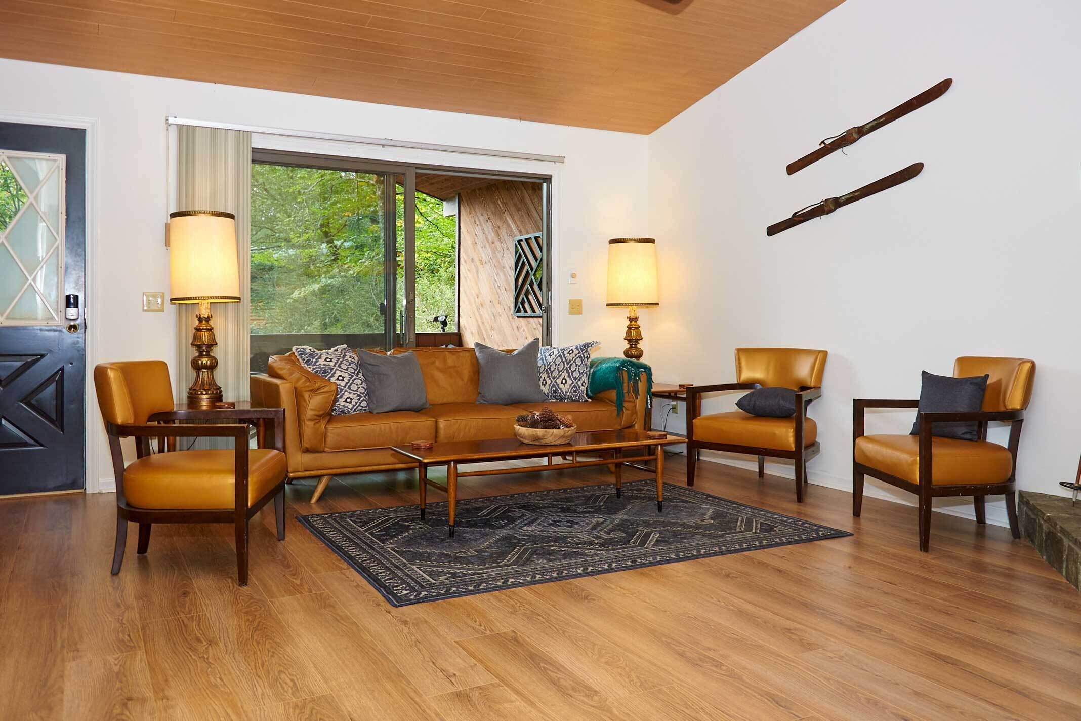 Mid-century Modern Newland Home w/ Fire Pit!