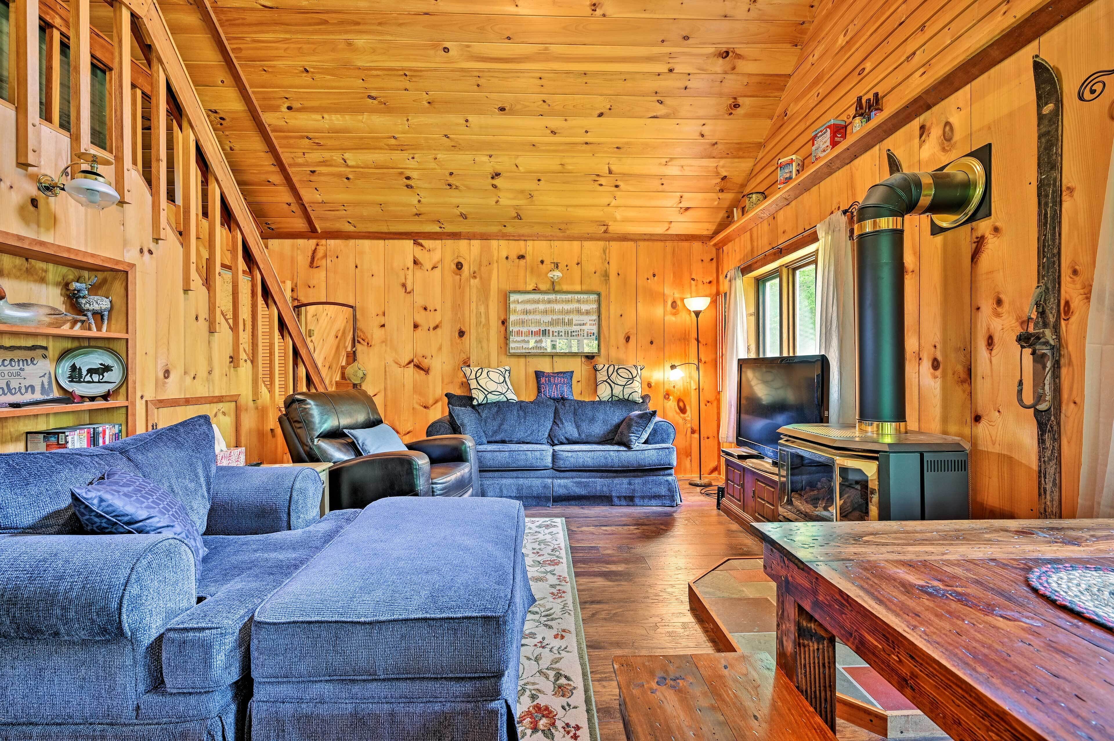 Private Granby Cabin - 14 Miles to Burke Mtn!